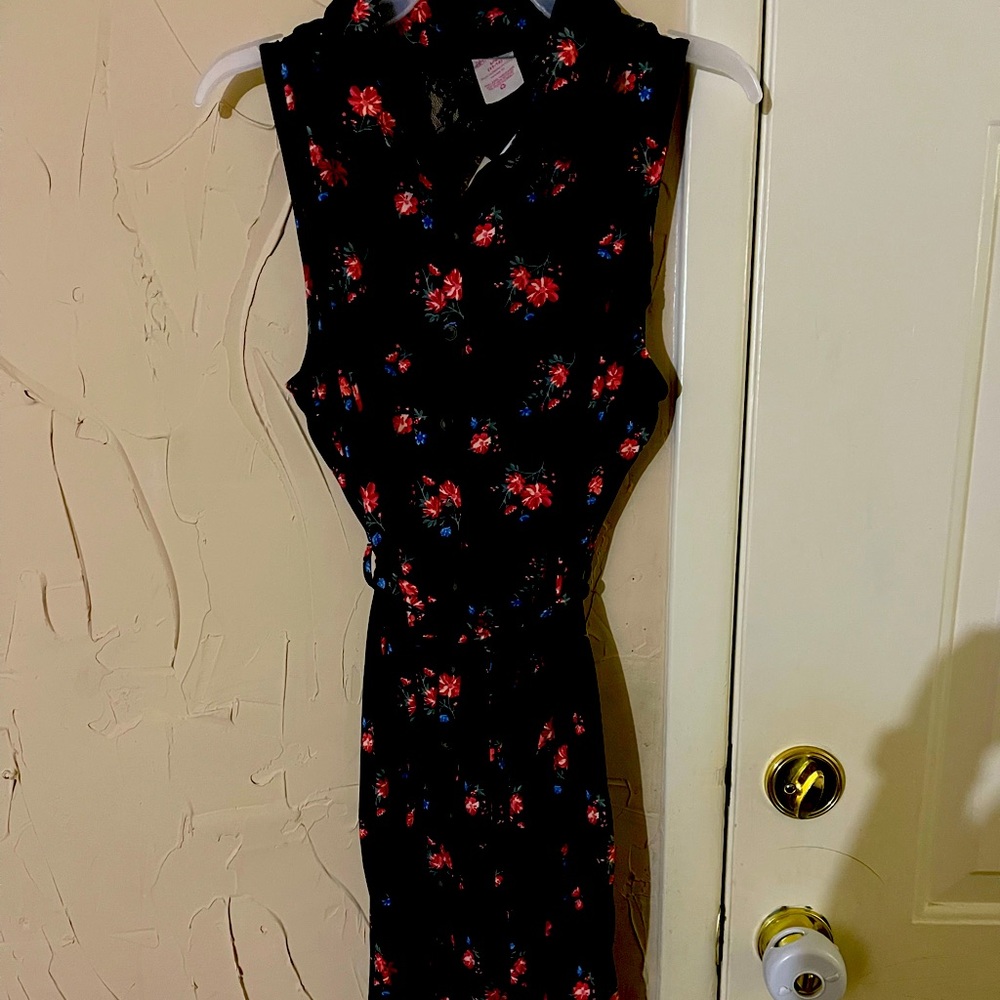 Summer sleeveless dress